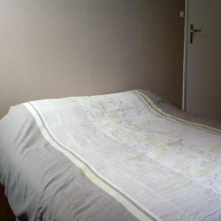 Maison En Pierre De Pays Segrie Экстерьер фото
