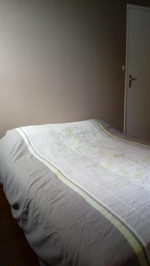 Maison En Pierre De Pays Segrie Экстерьер фото